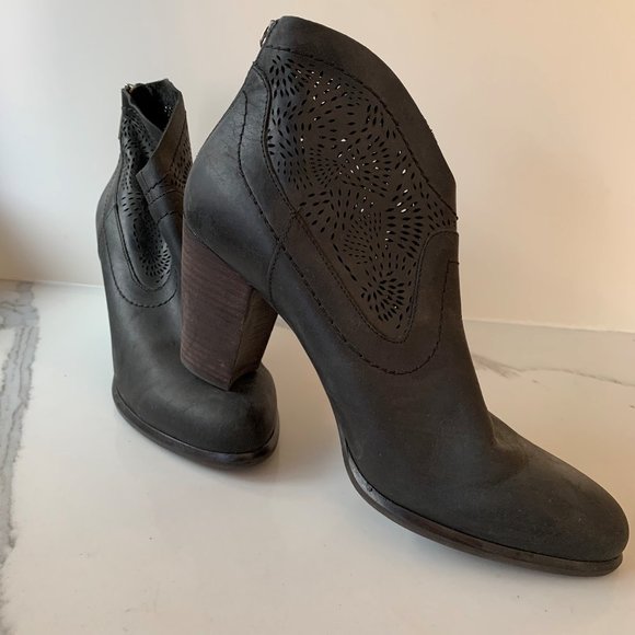 UGG Nubuck laser cut booties - Picture 2 of 11